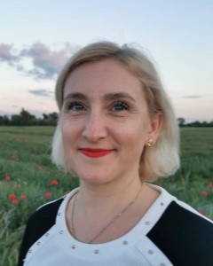 Dana-Maria COPOLOVICI